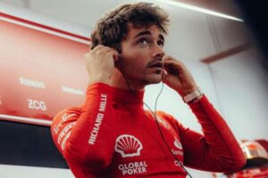 Charles Leclerc alla Ferrari, decisione clamorosa: chi arriva alla rossa